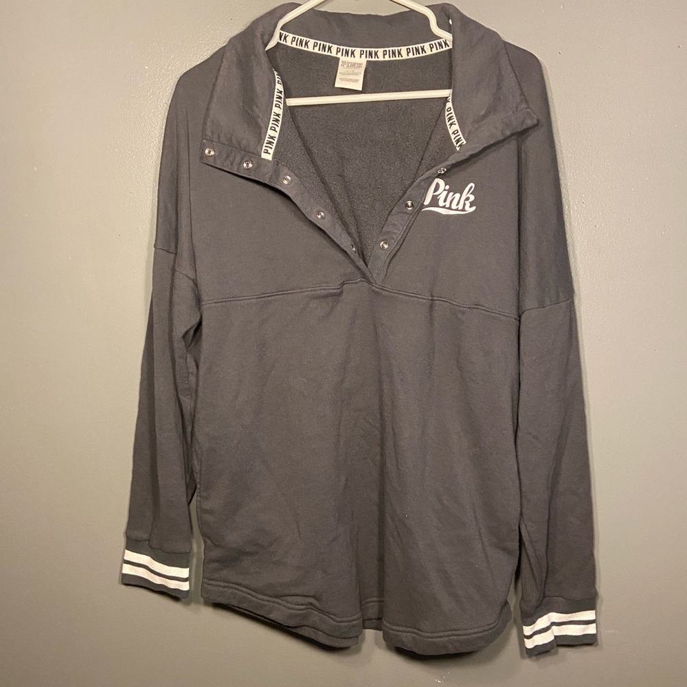 VS PINK quarter button up
